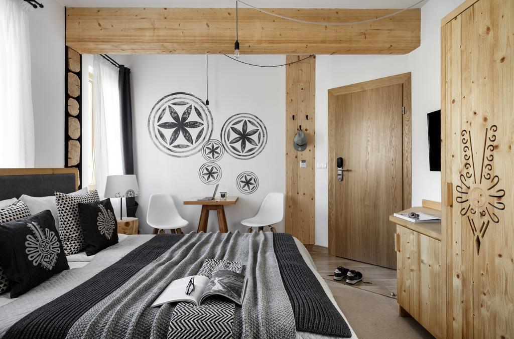 11 Folk & Design